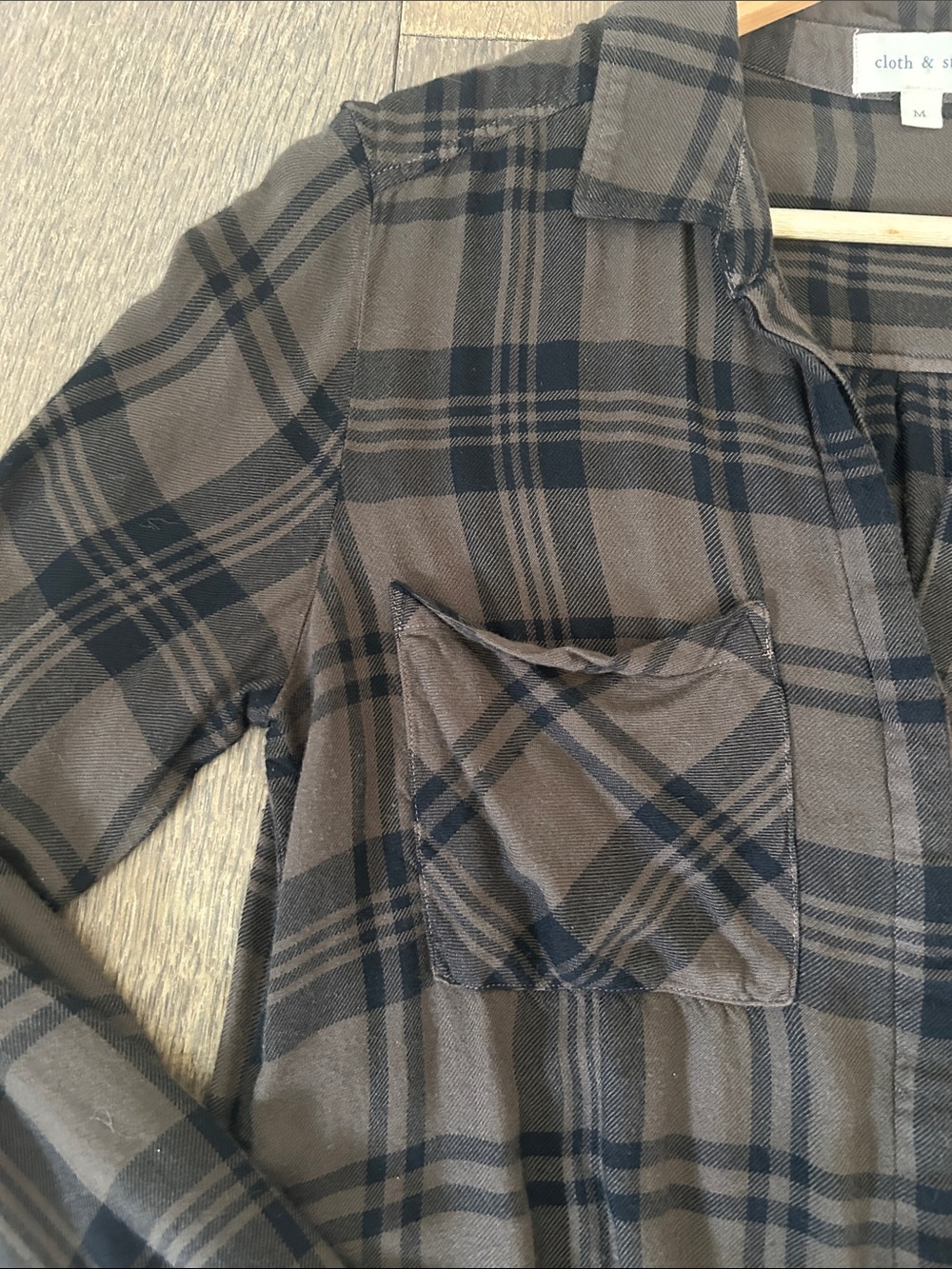 Cloth & Stone Green and Black Plaid Tie-Front Button Shirt - Picture 6 of 9